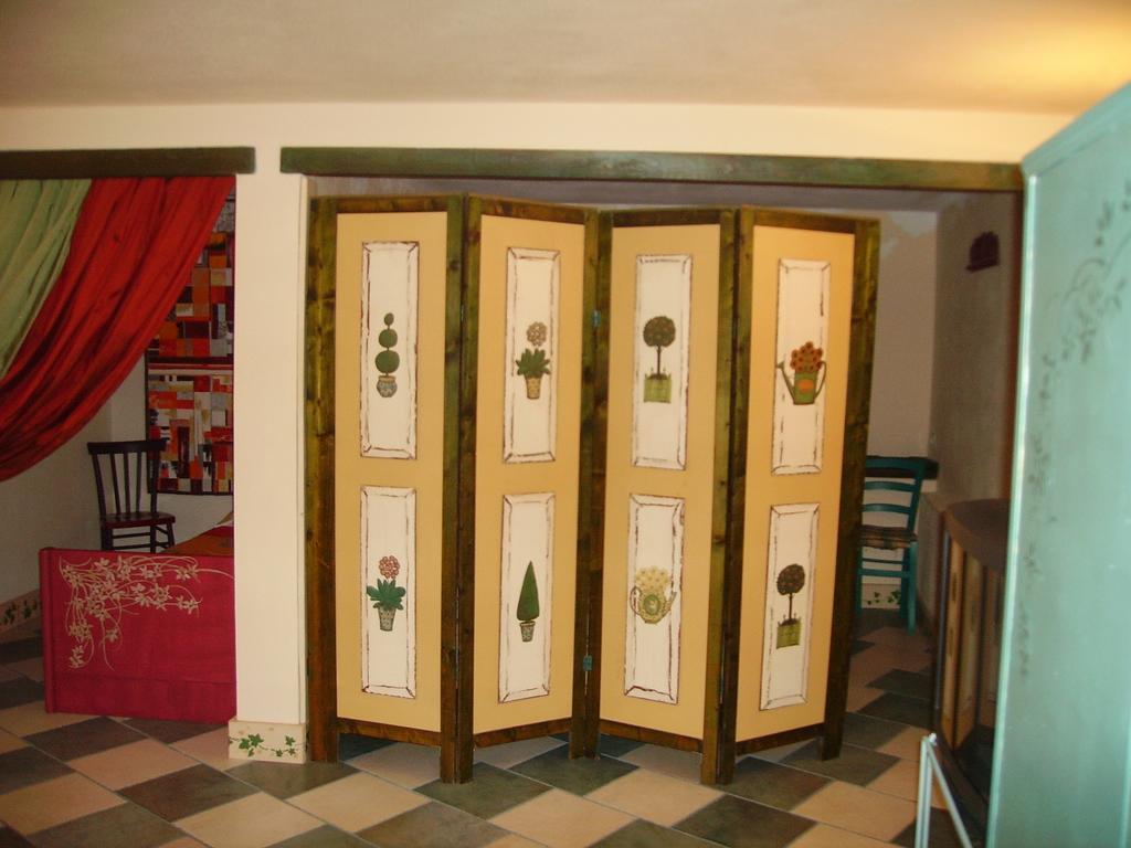 L'Antica Cantina Usini Exterior photo